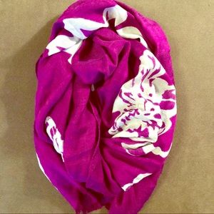 Gap Purple and White Floral Scarf